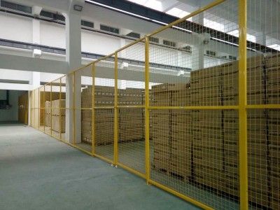 车间抗冲击与防尘隔离网的双重保障