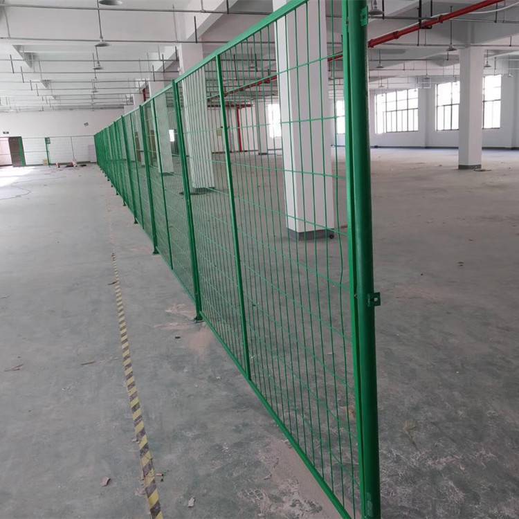 仓库装卸区可移动式隔离栏的安装指南