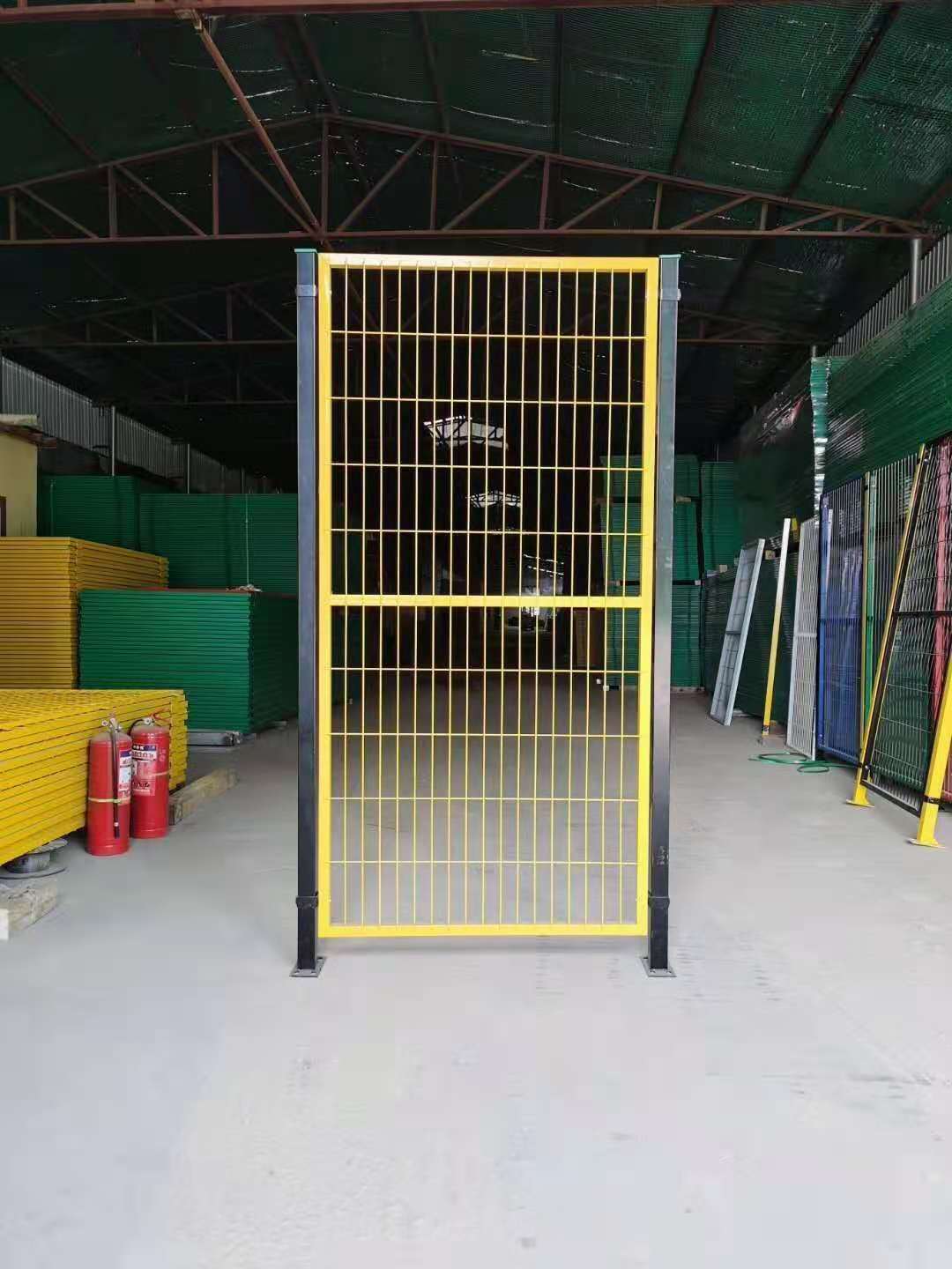 智能车间安全防护围栏系统开发