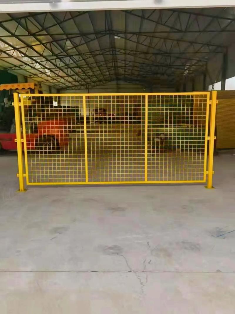 车间抗冲击与防碎屑防护网的实施